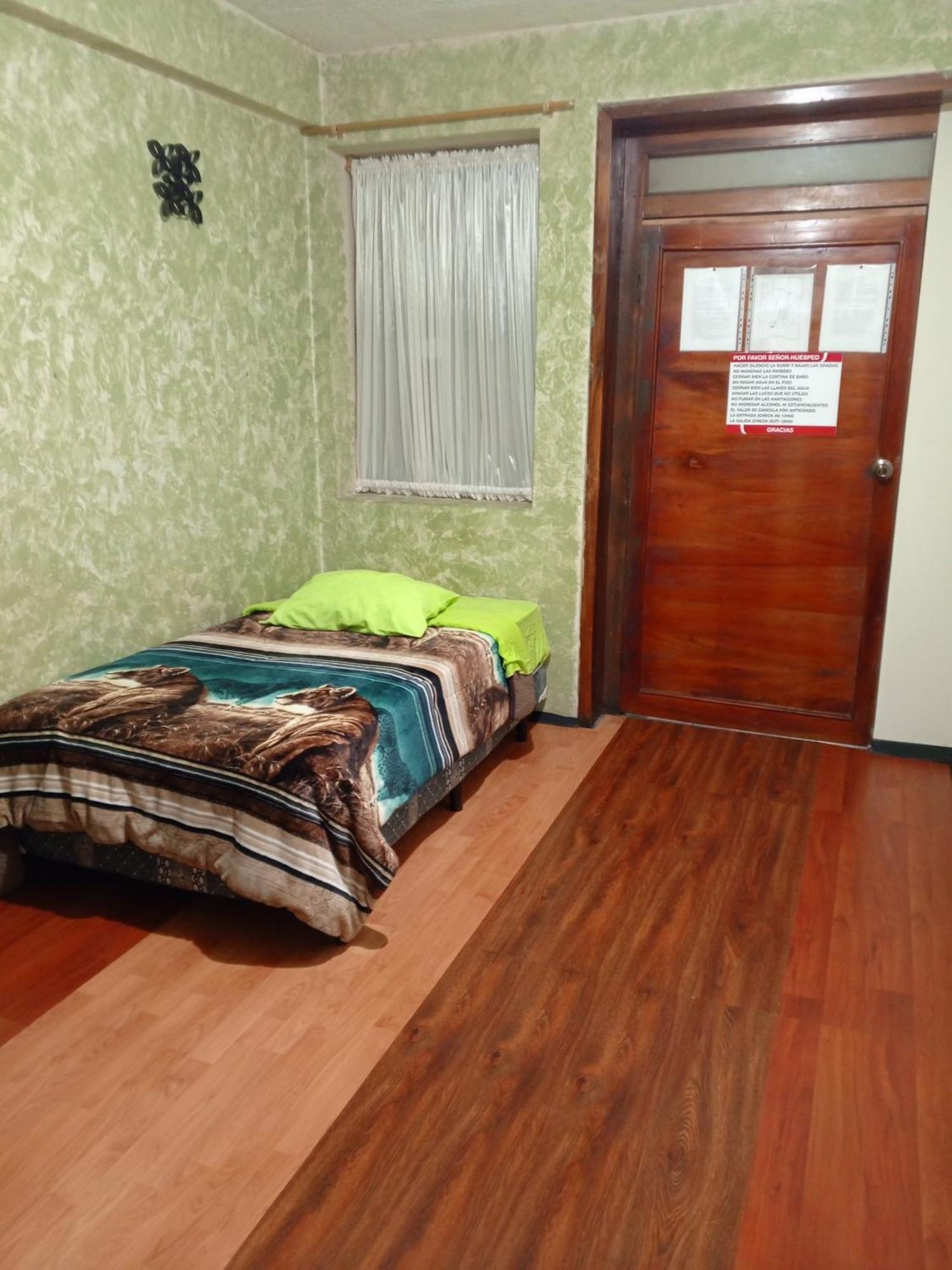 La Perla Cuencana Hostal Екстериор снимка