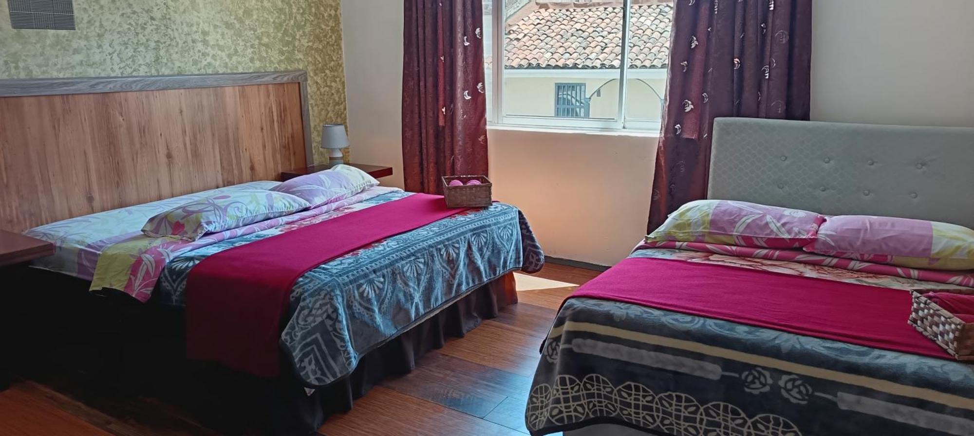 La Perla Cuencana Hostal Екстериор снимка