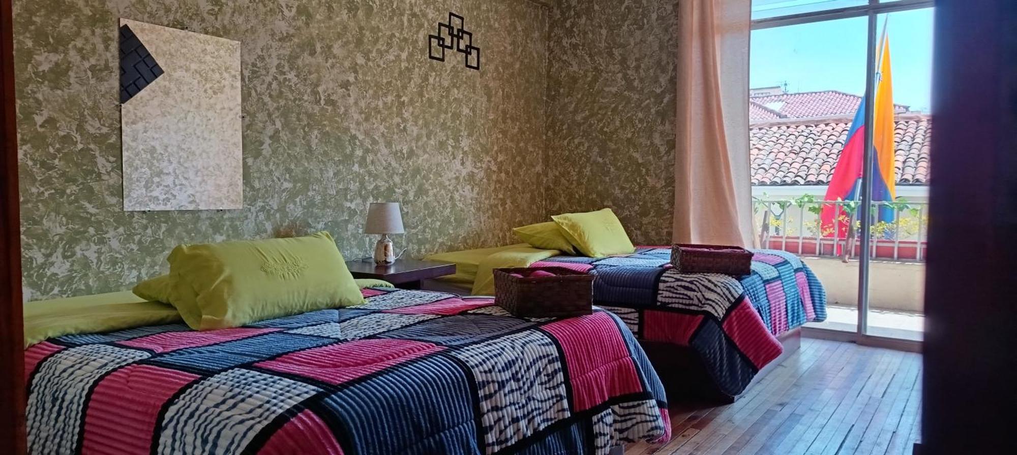 La Perla Cuencana Hostal Екстериор снимка